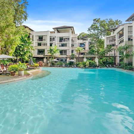 Private Apartments In The Temple Beachfront Resort パーム・コーブ エクステリア 写真