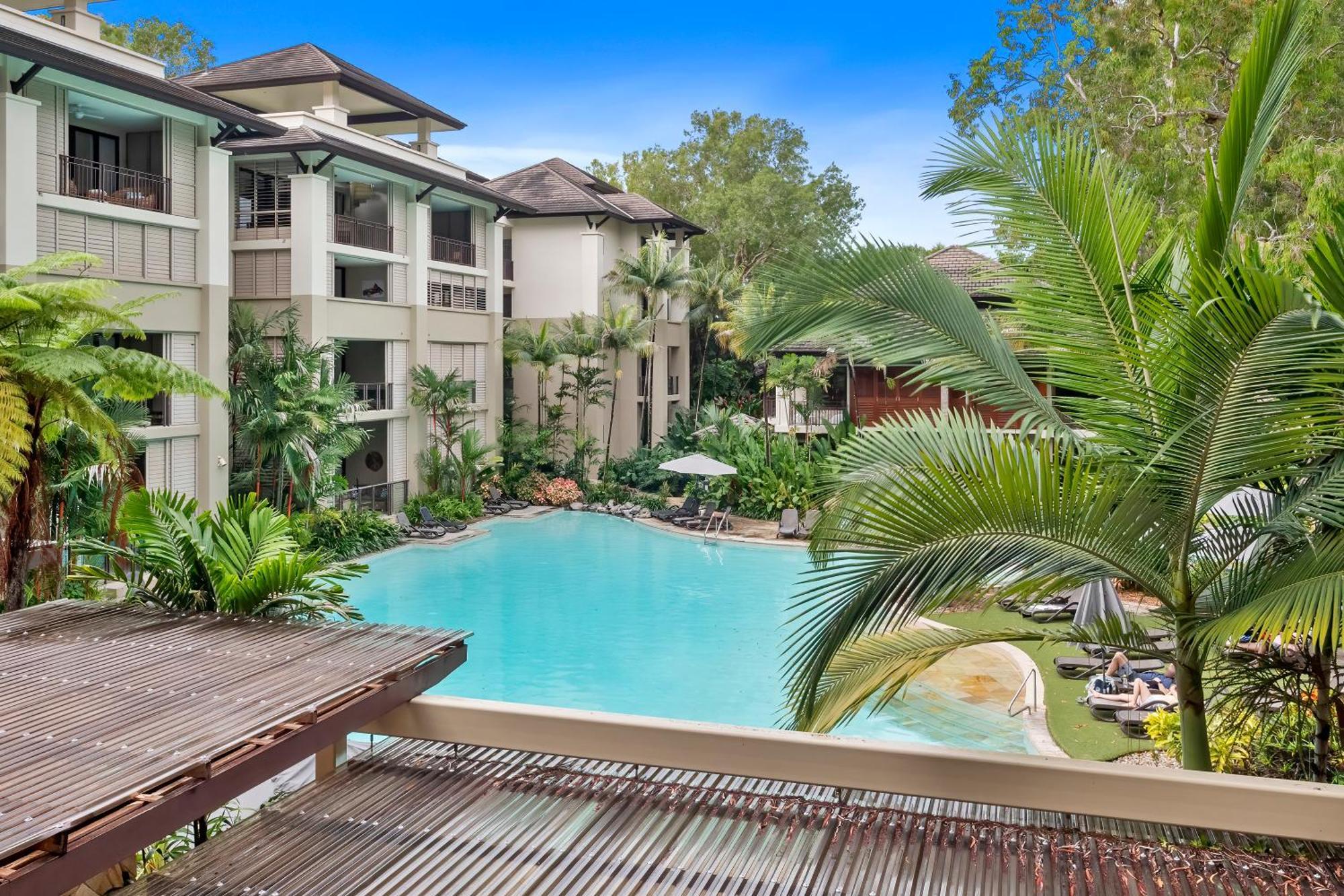 Private Apartments In The Temple Beachfront Resort パーム・コーブ エクステリア 写真