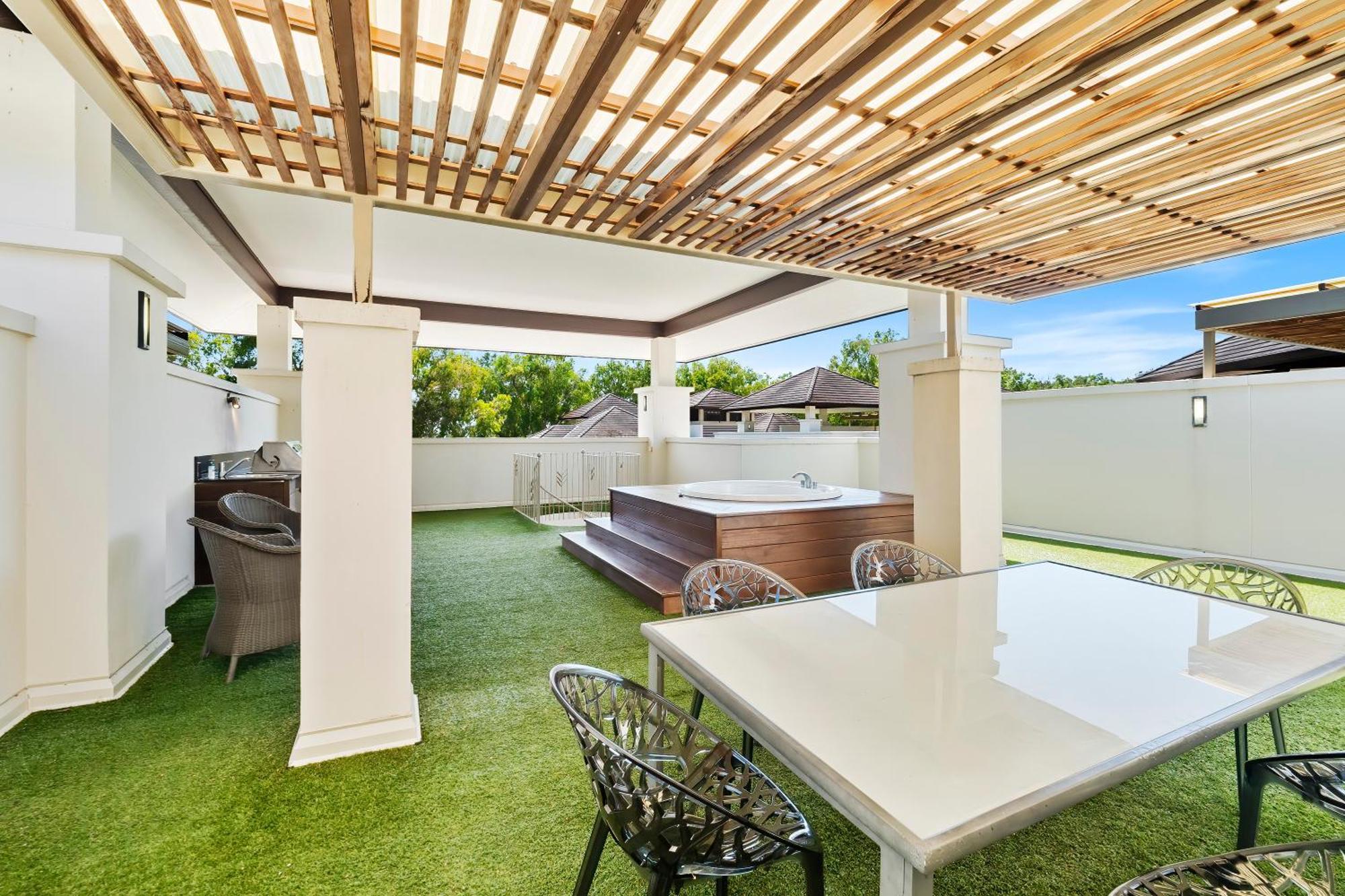 Private Apartments In The Temple Beachfront Resort パーム・コーブ 部屋 写真