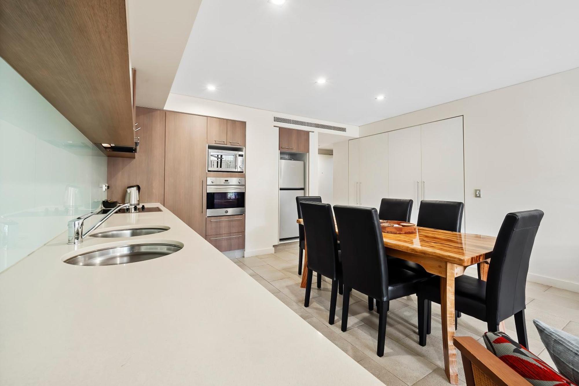Private Apartments In The Temple Beachfront Resort パーム・コーブ 部屋 写真
