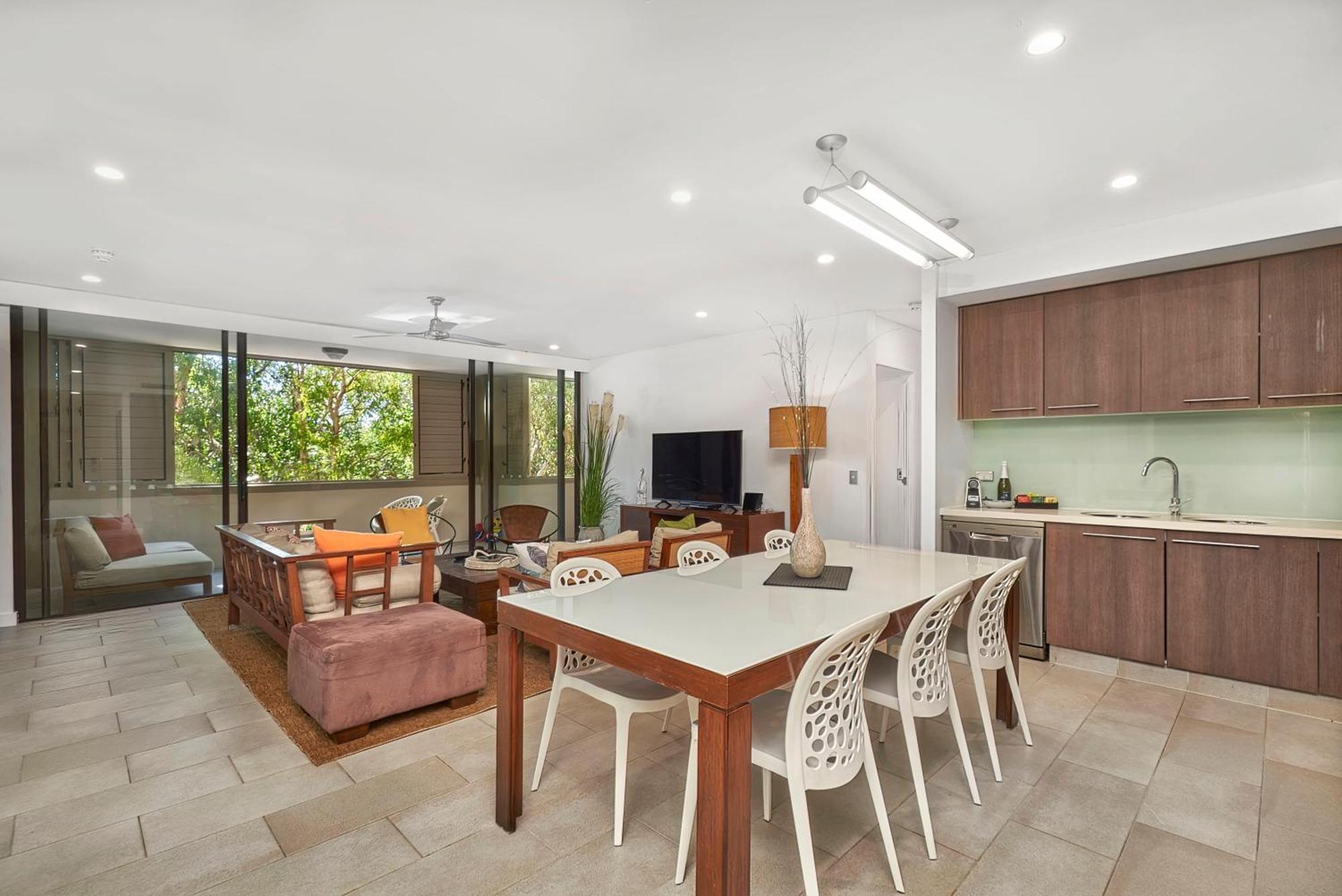 Private Apartments In The Temple Beachfront Resort パーム・コーブ 部屋 写真